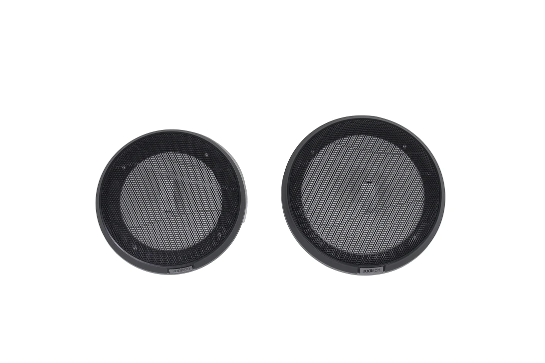 Modern High-Fidelity Audio Upgrades for Vintage Car Interiors