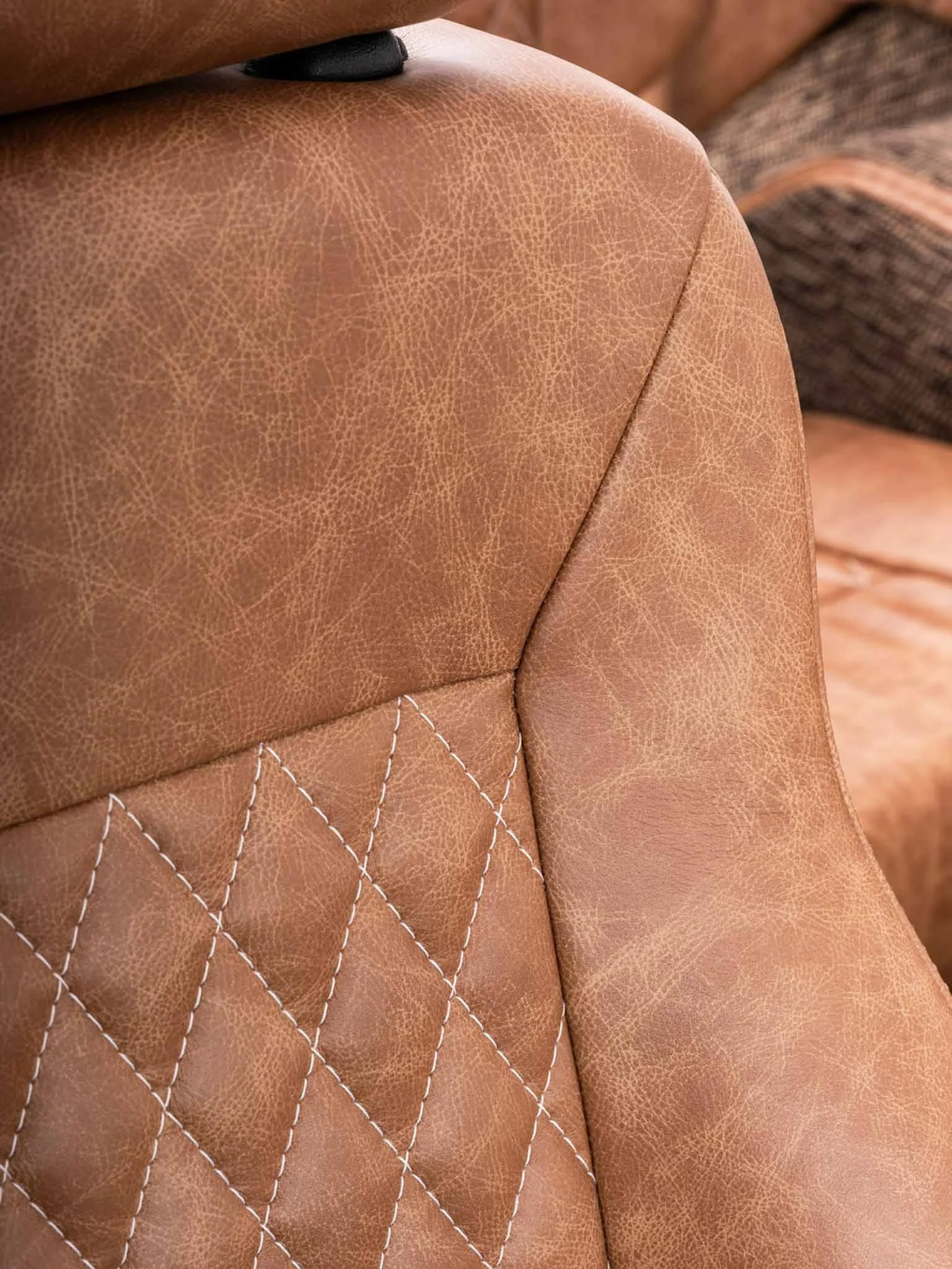 Vintage Leather Care: Proven Methods to Prevent Sun Damage & Cracking